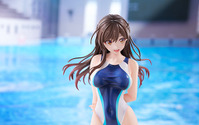 美脚＆艶髪がブールサイドで眩しい…！「彼女、お借りします」水原千鶴の競泳水着フィギュアが再版♪ 水色＆桃色も追加ラインナップ 画像