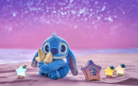 スティッチが星をぎゅっ☆ ハワイの夕暮れカラーや涼しげブルーの“夏っぽ”新グッツが続々登場【ディズニーストア】 画像