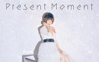 富田美憂のソロデビューシングル「Present Moment」ジャケット画像が公開 画像