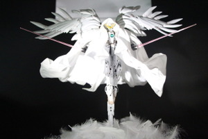 「ウイングガンダムゼロ クロークドカスタム」「フリーダムガンダム」も！ ガンダム・仮面ライダー・ワンピースなどフィギュア大集結！【「TAMASHII NATION 2025」レポ／ガンダム編】 画像