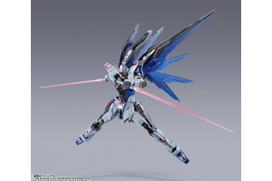 フリーダムガンダムのフィギュアが再販！躍動感とボリュームのあるシルエットは“自由”の象徴 画像