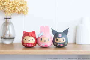 【待望の再入荷！】「サンリオ」キティ、マイメロ、クロミのだるまで運気アップ！ころんとしたフォルムが可愛すぎる開運アイテム登場 画像