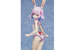 ワンピース水着の清楚さと可憐さが抜群☆ 「人外教室の人間嫌い教師」右左美彗が立体化！こちらを見つめる表情にドギマギ!? 画像