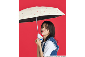 キュートすぎる日傘で気分もアゲ♪ 「サンリオ」キティ、シナモロールらの日傘・扇子が登場！暑い季節の準備に 画像