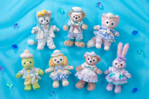 ダッフィーの新グッズは心きらめくジュビリーブルー☆ ぬいバッジやフードスーベニアが4月14日新登場【東京ディズニーシー】 画像