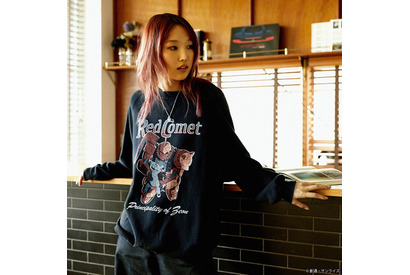 「ガンダム」ガンダム＆シャアザクの古着感がオシャレ！スウェットシャツ登場 画像