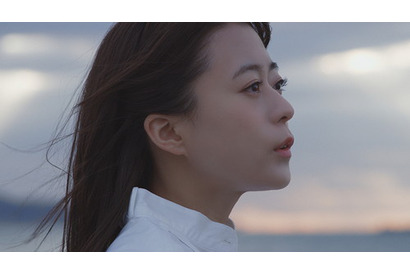 水瀬いのり、自身作詞の「ココロソマリ」のドラマ仕立てのミュージッククリップ公開！ 画像