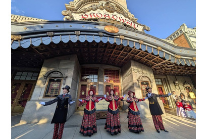東京ディズニーシーのクリスマスも見逃せない！ホリデーのアトモスが今年もパークにやって来た♪ 画像