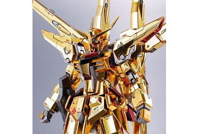 「機動戦士ガンダムSEED DESTINY」よりシラヌイ装備のアカツキガンダムが登場！ ビームサーベルは2刀流と連結状態の再現が可能 画像