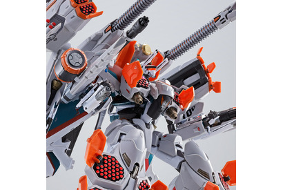 VF-31S ジークフリードに合体！「マクロスΔ」アラドが駆るジークフリードに装備にできるアーマードパーツが抽選販売受付中！ 画像