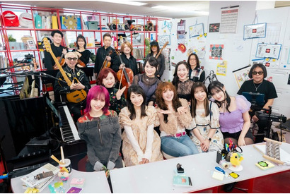 「鬼滅の刃」「SAO」「ガンダムSEED」ファン必見！ 梶浦由記×LiSA×FictionJunctionがNHK「tiny desk concerts JAPAN」で奇跡の共演！  名曲を特別アレンジで 画像