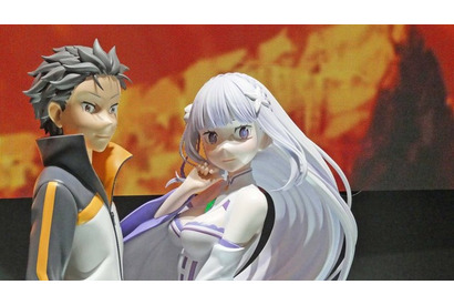 スバルとエミリアたんが等身大フィギュアで「ようこそ！」S4の放送が待ちきれない♪ KADOKAWAブース「リゼロ」コーナーをピックアップ【AnimeJapan 2026 ブースレポ】 画像