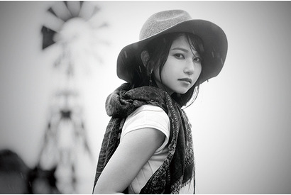 雨宮天のニューアルバム『Paint it, BLUE』リード曲MVが解禁！ツアーは中止となるもファンとともに歩む決意を込めて。 画像