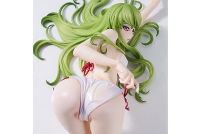 拘束着、可憐な水着姿、どちらのC.C.も捨てがたい… 「コードギアス」C.C.のボディラインが美しいフィギュア2種が再販！ 画像