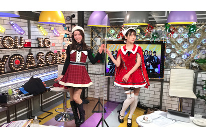 小松未可子＆上坂すみれ、キュートなサンタ姿披露♪ 「声優と夜あそび 」でクリスマストーク 画像