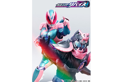 新番組「仮面ライダーリバイス」前田拳太郎＆木村昴が“1人で2人のライダー”に！ 「スーパーヒーロー戦記」で初お披露目 画像