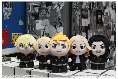 「東京リベンジャーズ」タケミチ、マイキーたちが自立するぬいぐるみになって登場！ 持ち運び便利で写真撮影しやすい♪ 画像
