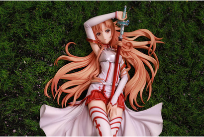 「SAO」アスナが物憂げな表情でくつろいで… アインクラド編の“休日”の姿をフィギュア化 画像