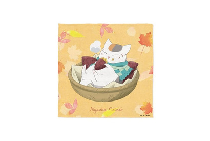 「夏目友人帳」ニャンコ先生が焼き芋をもぐもぐ♪ アクスタ、Tシャツほか描き下ろしグッズ登場 画像