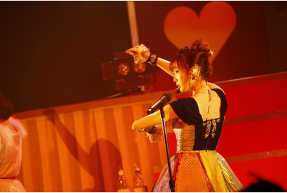 【レポート】楠田亜衣奈のバースデーイベントが豊洲PITで開催! 自然と笑顔を生み出す、それが“くっすん” 画像