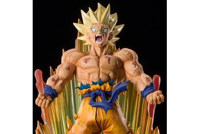 「ドラゴンボールZ」クリリンのことかーっ!!!!!　スーパーサイヤ人孫悟空、名場面を迫力そのままフィギュア化 画像