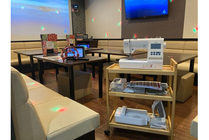 コスプレイヤーに大好評！ カラオケ「JOYSOUND」の“ミシン貸出”が常設＆全国4店舗に拡大 画像