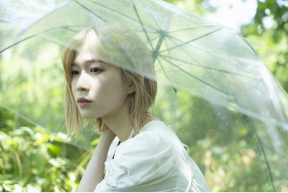 声優・青山吉能にとって2022年は今後を左右する一年に―「多少の無理をしても頑張る、それも楽しんでいる」という言葉に込められた決意【2ndデジタルシングルインタビュー】 画像