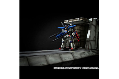 「ガンダムZZ」大迫力の「ネェル・アーガマ」カタパルトデッキが堂々登場！ ギミック満載でディスプレイも思いのままに 画像