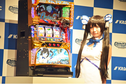 世界的コスプレイヤー・えなこは黒髪ツインテールがドンピシャ!? パチスロ「ダンジョンに出会いを求めるのは間違っているだろうか」新機種記者発表会後に直撃インタビュー 画像