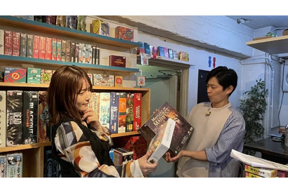 内田真礼&下野紘がボドゲでスタッフと対決！ 負けたらハロウィンの仮装がモジモジくんに!?【声優と夜あそびウォーカーズ】 画像