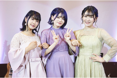 ジャズと美少女のメディアミックス「swing, sing」カフェ形式のライブ初開催♪ 新曲やカバー曲も披露【ライブレポート】 画像