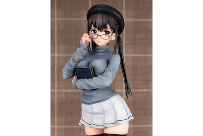 豊満なバスト＆こぼれる太ももに釘付け！ イラストレーター・魔太郎の「文学少女」がフィギュア化 画像