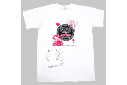 【プレゼント】『邪神ちゃんドロップキック』邪神ちゃん役・鈴木愛奈サイン入りTシャツ 画像