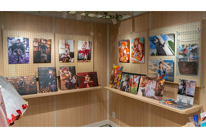 日本発祥のロリータ服が中国で流行！逆輸入でムーブメントが起きている？専門カメラマンの写真展に直撃 画像