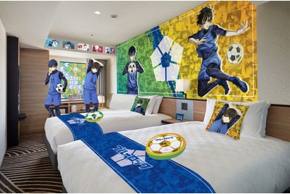 「ブルーロック」潔＆蜂楽、凪＆玲王、凜＆冴のコンセプトルーム登場！ “推し”と過ごせるホテルイベント開催 画像