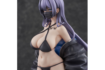 豊満ボディ、黒ビキニ、黒マスク…その妖艶な魅力に抗えない! イラストレーター・Biyaの「ユナちゃん」がフィギュア化 画像