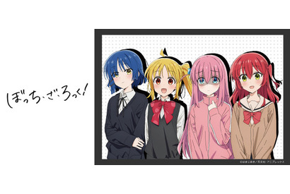 「ぼっち・ざ・ろっく！」ひとり達のメガネ姿がキュート♪ メガネスタンド、缶バッジなど4アイテムが登場 画像