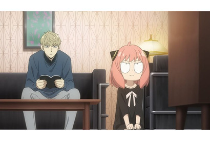 秋アニメ「SPY×FAMILY」アーニャ、真剣！ その目線の先にはやっぱりあの人が…？ 第28話先行カット 画像
