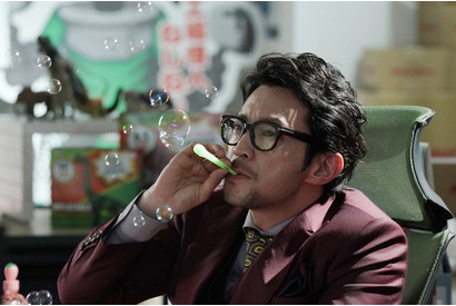 実写映画「マイホームヒーロー」津田健次郎がイケボでクセ強なラスボス役で出演！ Eveの主題歌入り本予告も公開 画像
