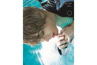 声優・岡本信彦、フォトブック「NOBLE」電子版でも配信開始！冬の石垣島で“つかの間の大人の休息”撮り下ろし 画像