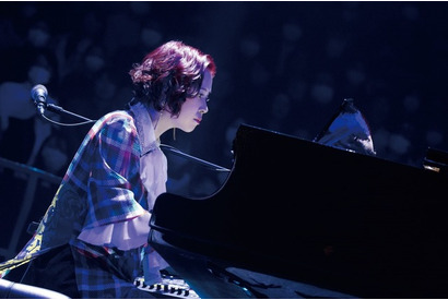 「鬼滅の刃」「まどマギ」などの作曲家・梶浦由記の創作の極意と人となりに迫る！ 密着番組が書籍化 画像