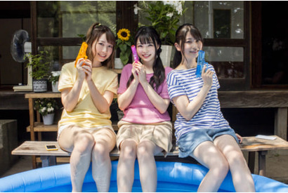 「マギアレコード 魔法少女まどか☆マギカ外伝」2周年CMに麻倉もも、雨宮天、夏川椎菜出演！8月22日より３パターンが放送開始 画像