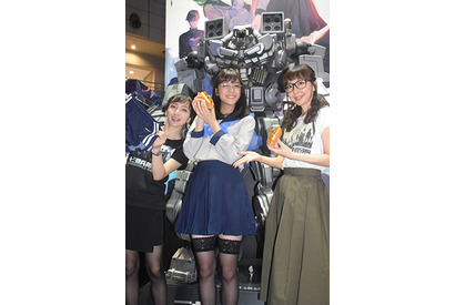 『十三機兵防衛圏』スペシャルステージに松澤千晶・磯村知美・貴島明日香が登壇！　貴島の眼鏡＆制服姿を出演者が絶賛【イベント後コメントも掲載】 画像