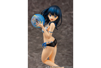 スラリと伸びた魅惑の脚線美！ポニーテール姿にチェンジ可能！『SSSS.GRIDMAN』から「宝多六花 水着style」の1/7スケールフィギュアが登場 画像