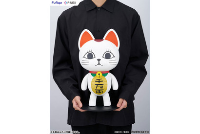 「ダンダダン」ターボババア（招き猫）が1/1スケールでフィギュア化！「クソだらあがああ！！」ふっくら肉球もキュートに再現♪ 画像