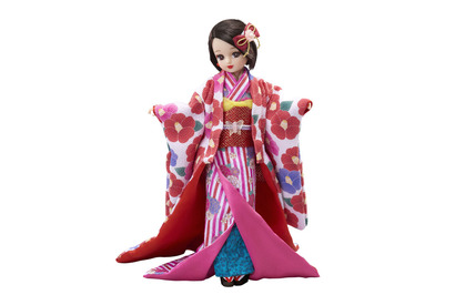 着物をまとった大人の「リカちゃん」咲き誇る椿の美しさ…プレミアムリカ Kimono 和椿でレトロモダンを表現 画像