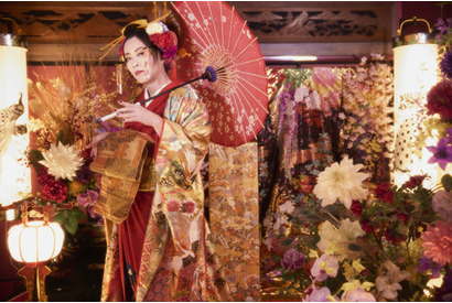 声優・谷山紀章が“花魁”に!?身請けさせて！ “ゴシックスタイル”は爆イケすぎる！ 50歳記念写真集「KRONICLE」先行カット 画像
