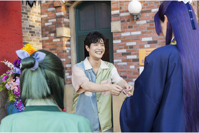 「薬屋のひとりごと」壬氏役の声優・大塚剛央が猫猫＆壬氏に対面し「ホンモノだ！」 USJアトラクションを先行体験 画像