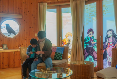 煉獄杏寿郎、胡蝶しのぶらが遊びに来る！「鬼滅の刃×ニジゲンノモリ」コラボルームがパワーアップ 画像