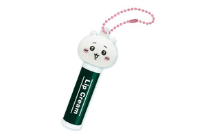 「ちいかわ」ハチワレ、うさぎたちがリップのフタにちょこん♪  キャップマスコットが登場！これでもうリップなくさない!? 画像